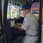 Jasa Raharja dan BPTD melaksanakan program pemasangan stiker