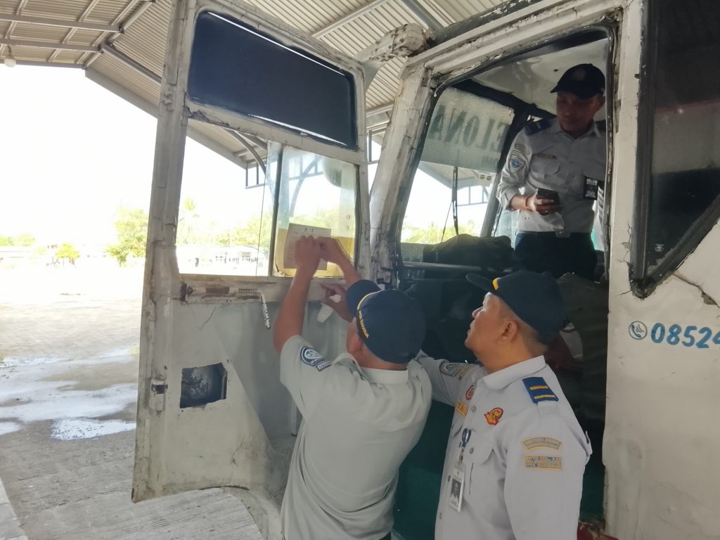 Jasa Raharja Gorontalo Laksanakan Ramp Check Bus Angkutan Umum di Terminal Dungigi