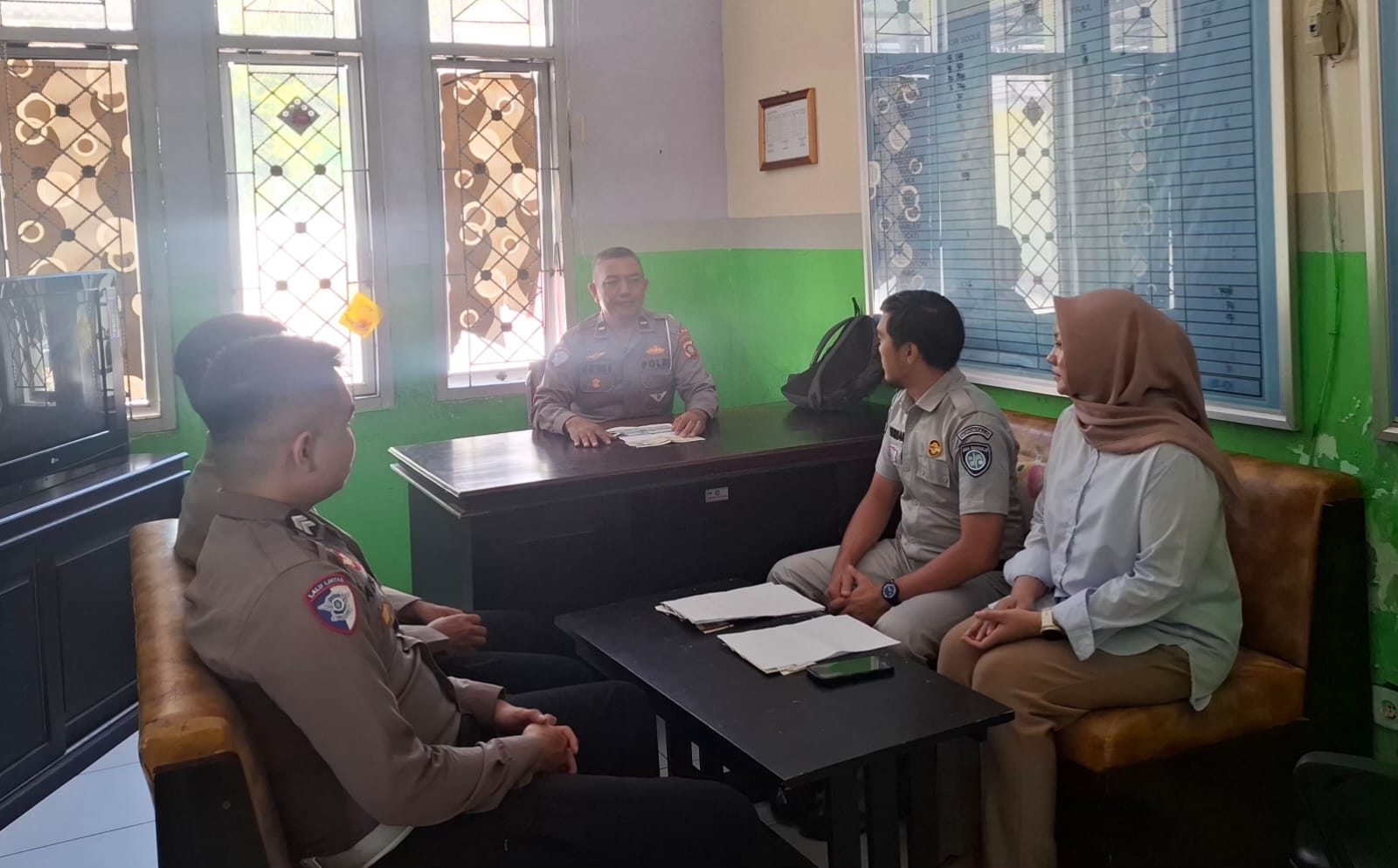 Menjelang bulan Ramadhan dan arus mudik Lebaran, Jasa Raharja Cabang Gorontalo bekerja sama dengan pihak terkait menggelar kegiatan Upaya Pencegahan Kecelakaan Lalu Lintas Terpadu serta Persiapan Ramadhan dan PAM Lebaran di Kabupaten Gorontalo. Kegiatan ini digelar untuk memperkuat koordinasi antarinstansi dan memastikan keselamatan serta kelancaran transportasi darat selama bulan suci dan arus mudik.