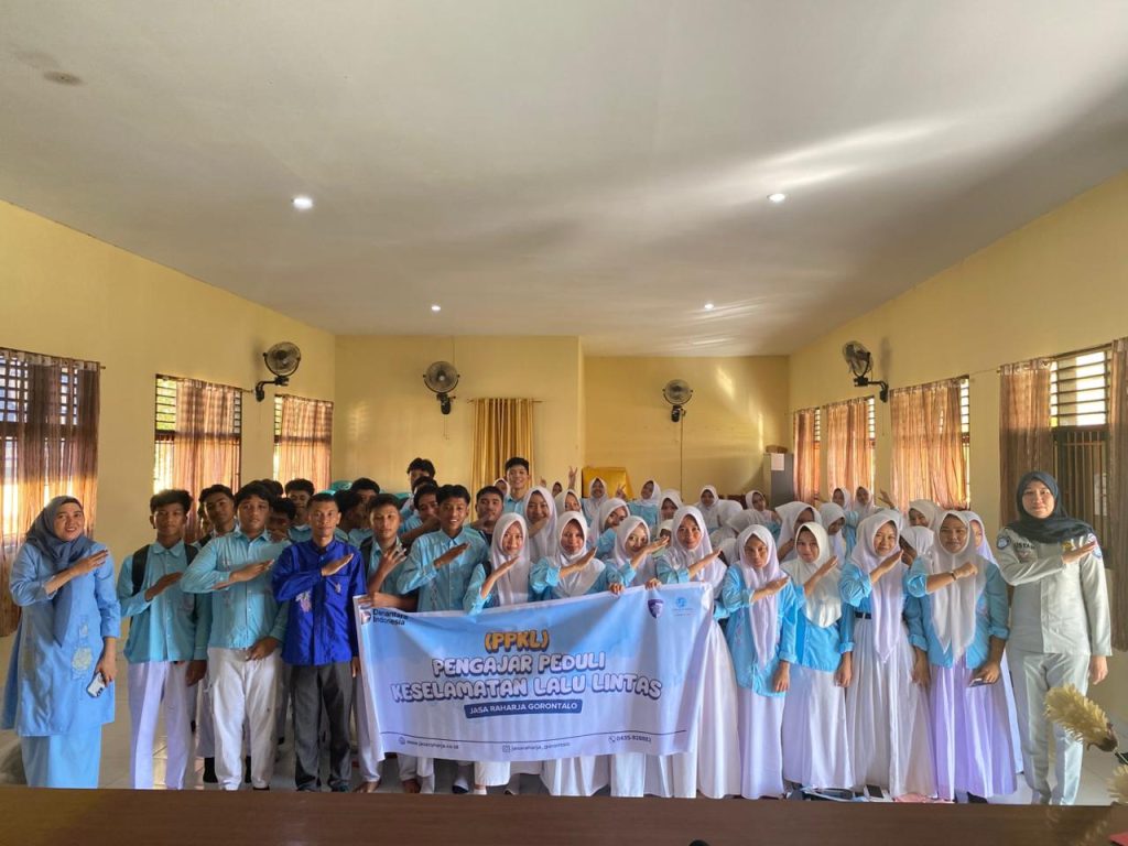 Jasa Raharja Gorontalo Dorong Peran Pengajar dalam Keselamatan Jalan di SMA N 5 Gorontalo Utara