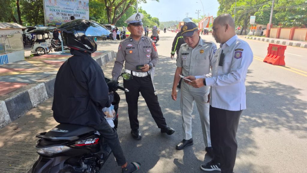 Operasi Gabungan Tingkatkan Ketertiban Berlalu Lintas di Gorontalo Utara